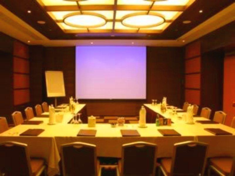 Four Points By Sheraton Le Verdun Beirut Exteriör bild